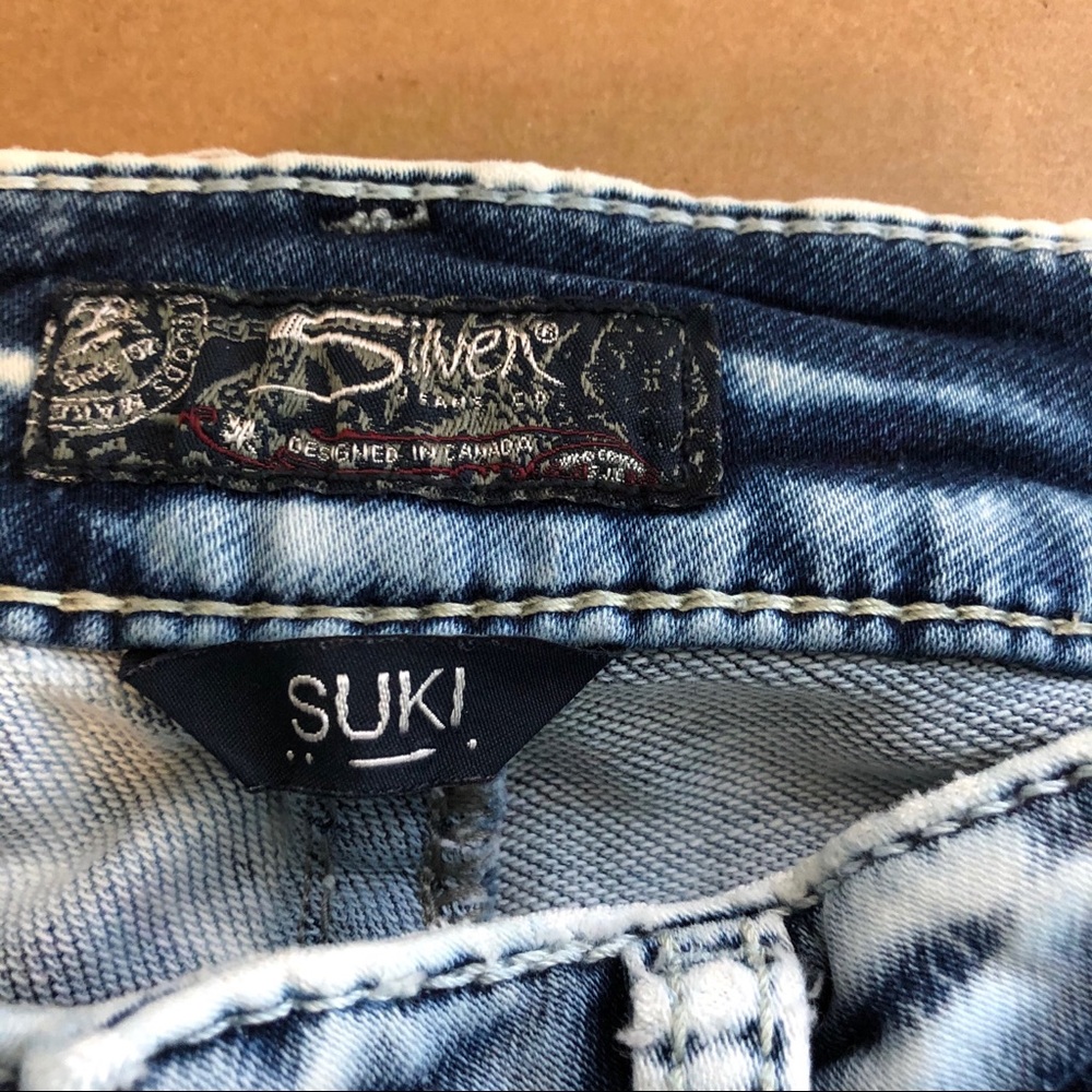 Silver Acid Washed Suki joga mid rise skinny jeans - Picture 4 of 6